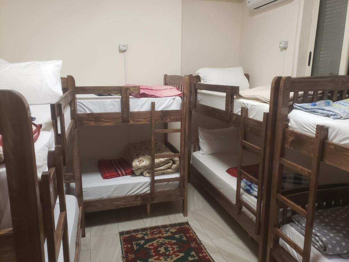 Hostel Oakland Tirana Exteriér fotografie