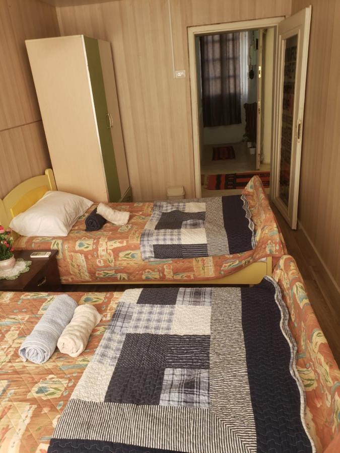Hostel Oakland Tirana Exteriér fotografie