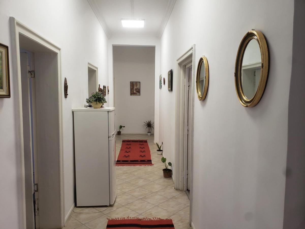 Hostel Oakland Tirana Exteriér fotografie