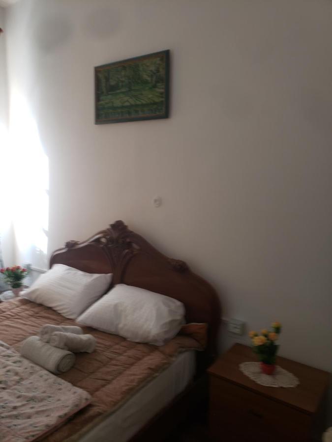 Hostel Oakland Tirana Exteriér fotografie
