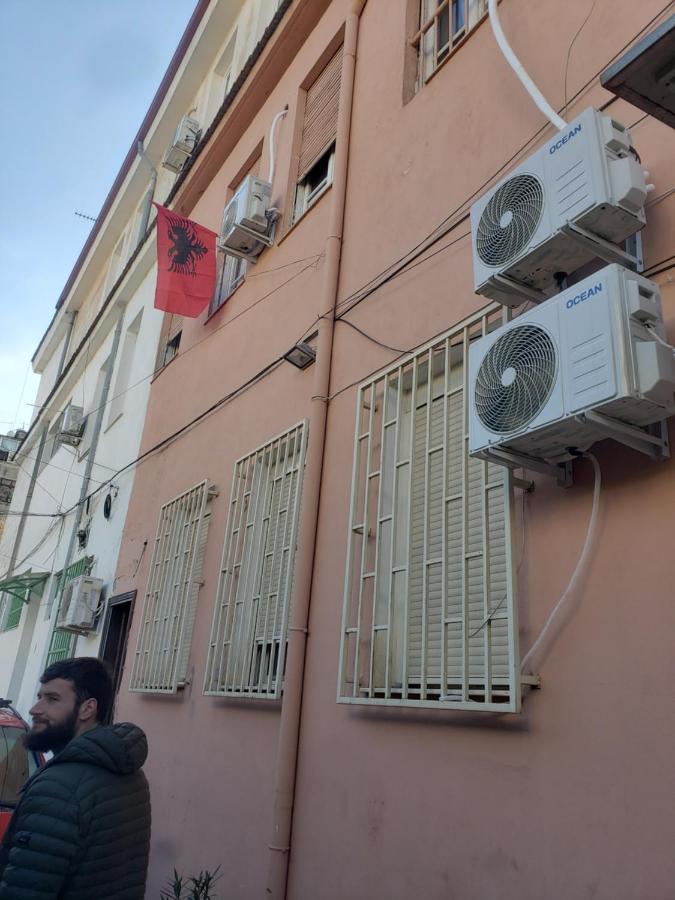Hostel Oakland Tirana Exteriér fotografie