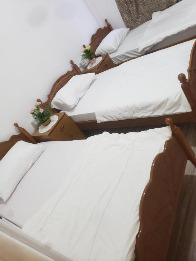 Hostel Oakland Tirana Exteriér fotografie
